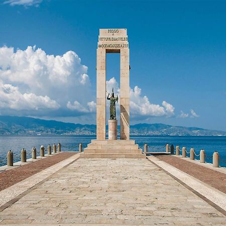 Xenia Luxury Rooms Reggio di Calabria Exterior foto
